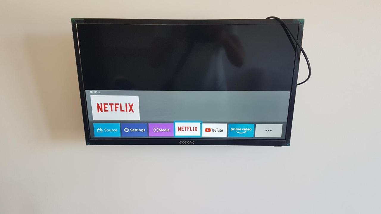 New Cheap Private Room, Kitchen , Overwieuw Sea,Tram On Spot, 12 Minutes From Nice Train Station With Tram , Beach In 17 Min Tram , Chambre Privee Pas Cher, Cuisine Equipee , Tram Sur Place, Apercu Mer, 12 Min De La Gare De Nice Avec Le Tram, 17 Min 外观 照片